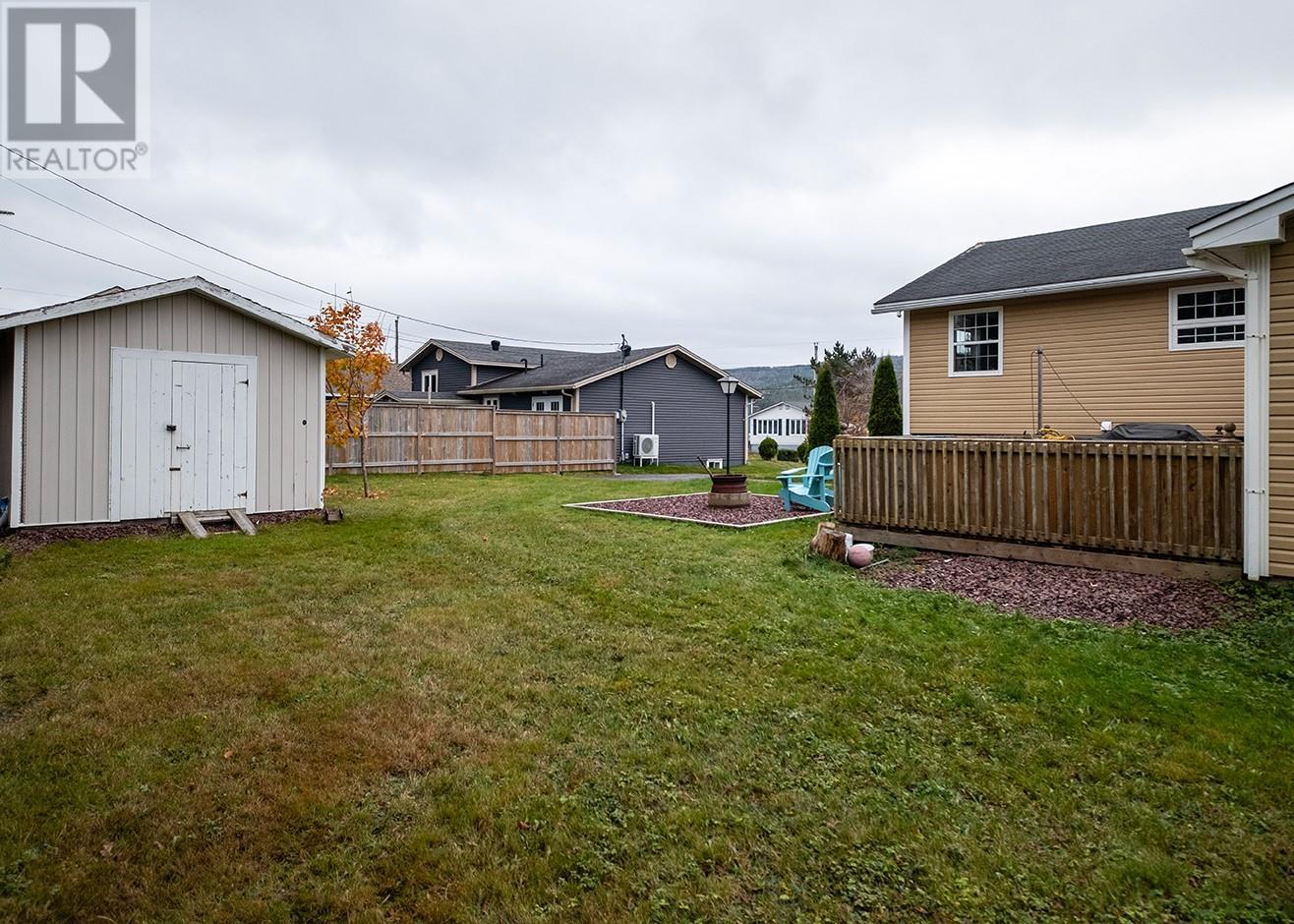 24-26 Frecker Place, Placentia, NL - Outdoor With Exterior