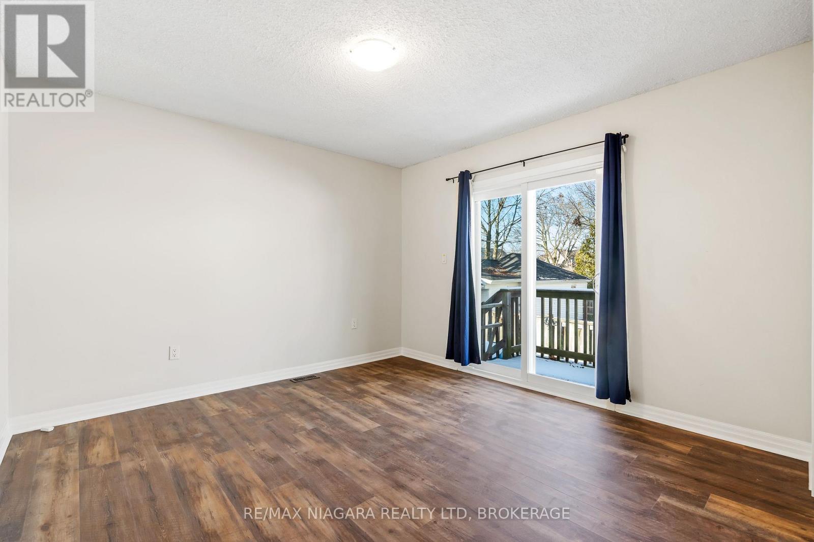 57 Lorne Street, St. Catharines (E. Chester), ON - Indoor Photo Showing Other Room