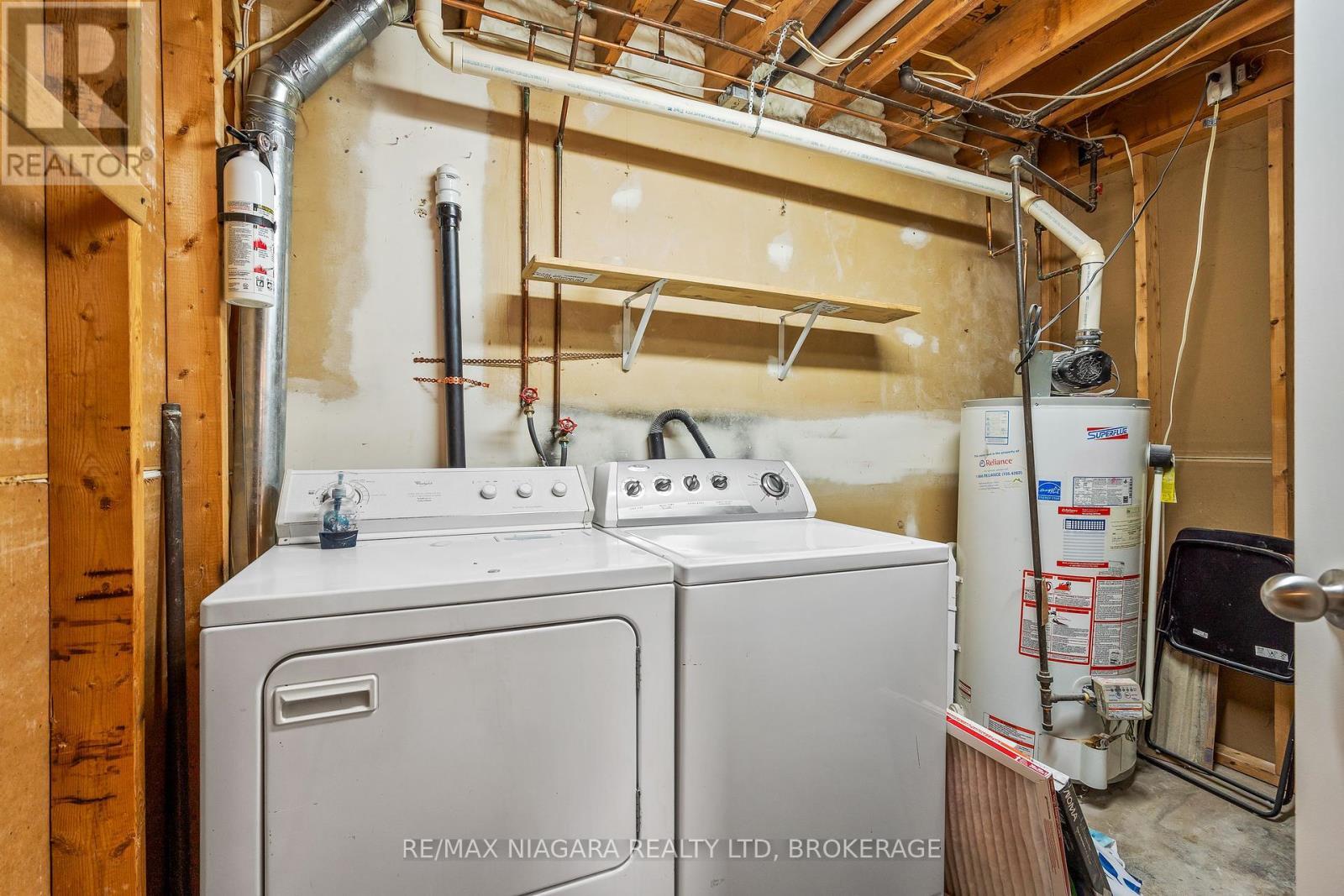 57 Lorne Street, St. Catharines (E. Chester), ON - Indoor Photo Showing Laundry Room