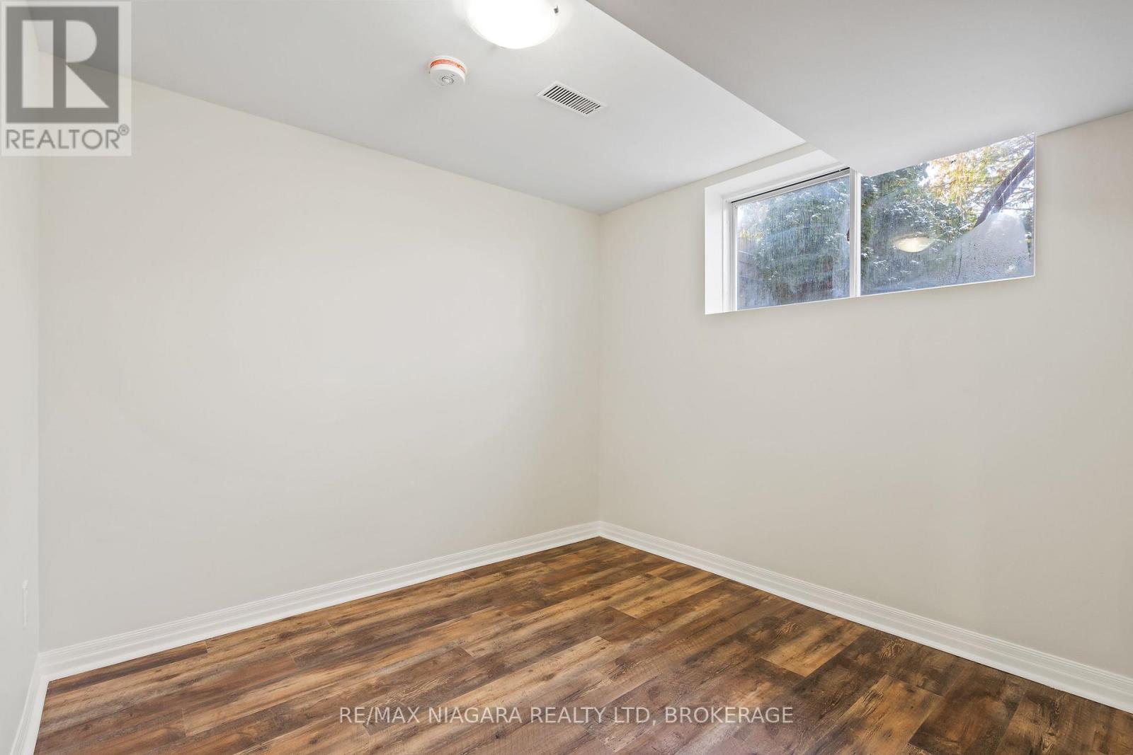 57 Lorne Street, St. Catharines (E. Chester), ON - Indoor Photo Showing Other Room