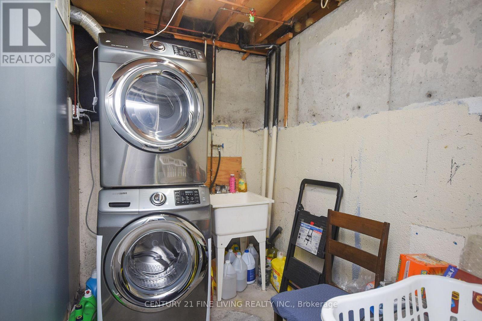 34 - 2700 Battleford Road, Mississauga, ON - Indoor Photo Showing Laundry Room
