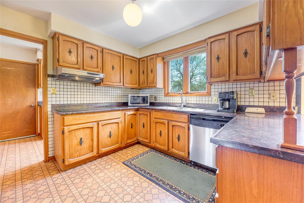 4731 St Clair Parkway, Port Lambton, ON