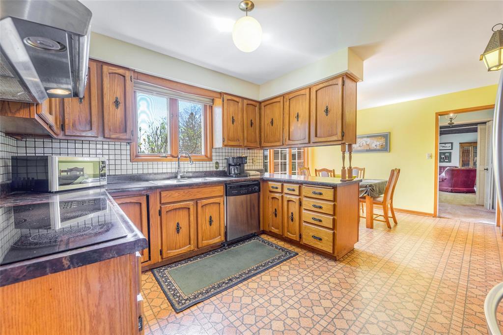 4731 St Clair Parkway, Port Lambton, ON