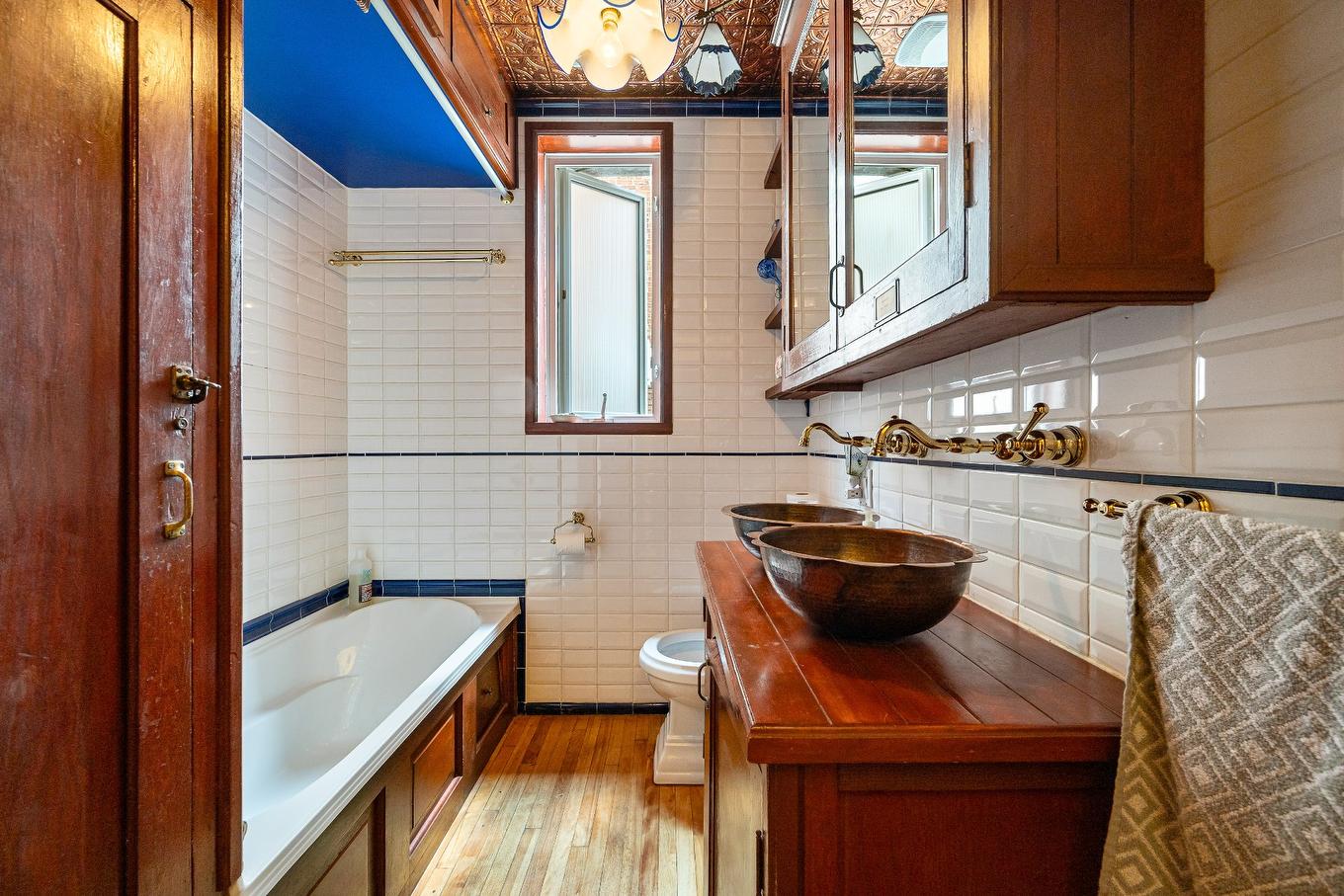 Bathroom - 4017Z Rue De Bordeaux, Montréal (Le Plateau-Mont-Royal), QC - Indoor Photo Showing Bathroom