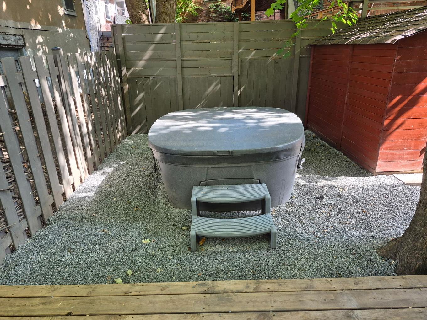 Hot tub - 4017Z Rue De Bordeaux, Montréal (Le Plateau-Mont-Royal), QC -
