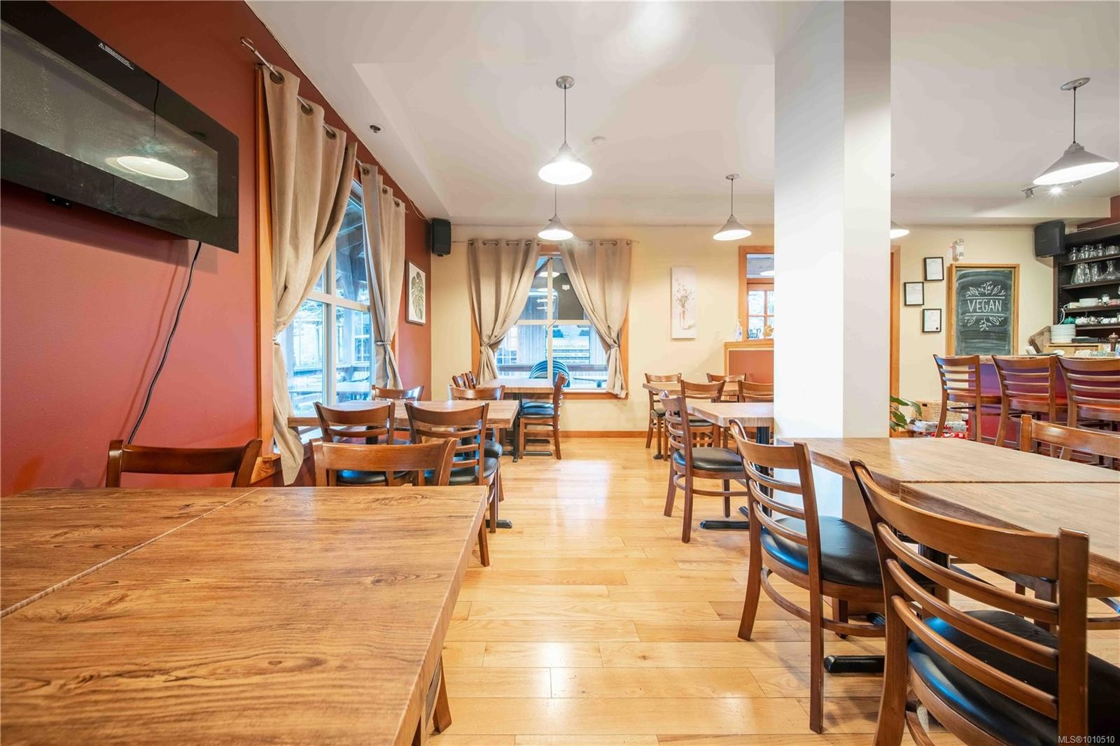 102-5281 Rutherford Rd, Nanaimo, BC