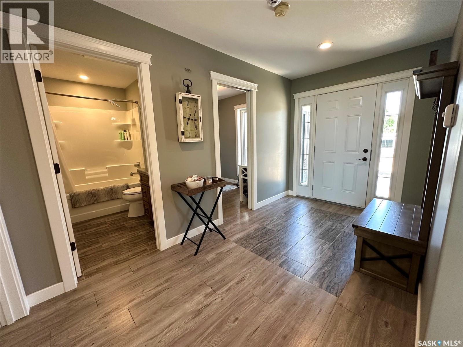 2 Derby Lane, Big Shell, SK - Indoor Photo Showing Other Room