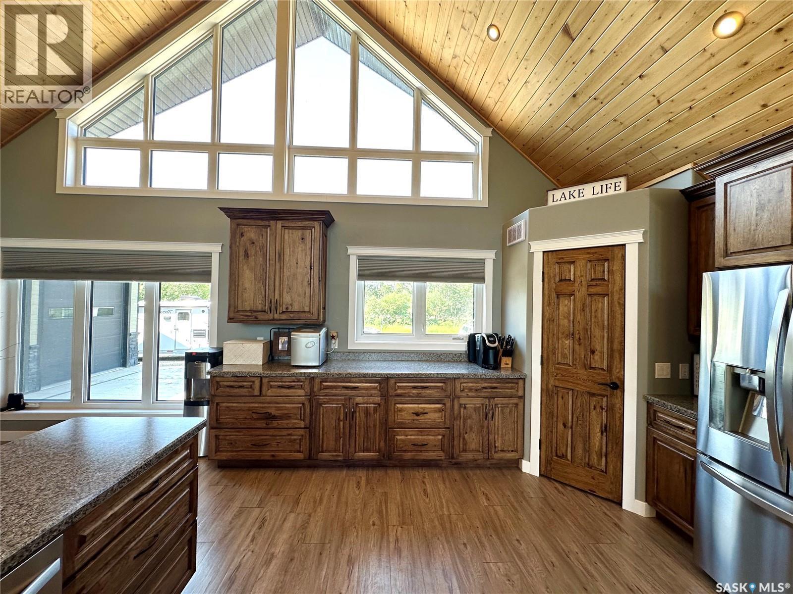 2 Derby Lane, Big Shell, SK - Indoor Photo Showing Kitchen