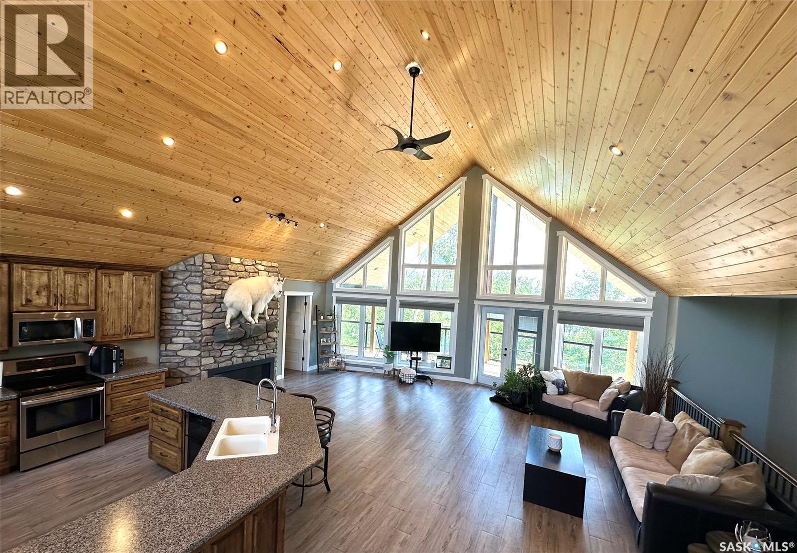 2 Derby Lane, Big Shell, SK - Indoor