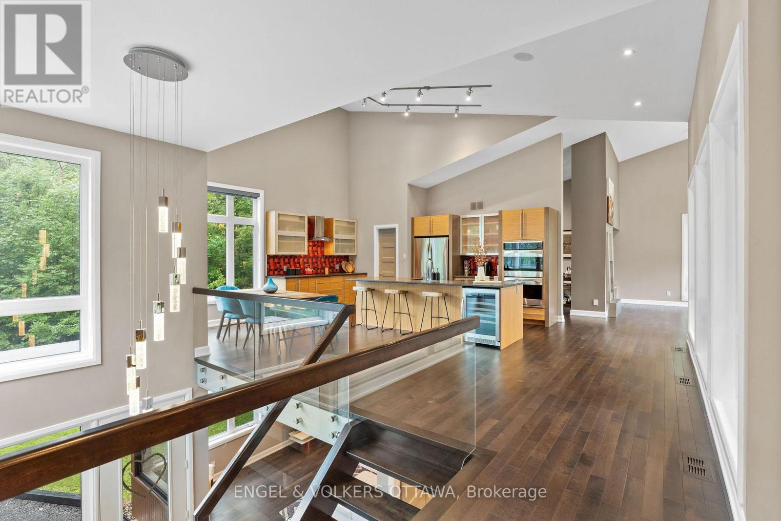 108 Edith Margaret Place, Ottawa, ON - Indoor Photo Showing Other Room