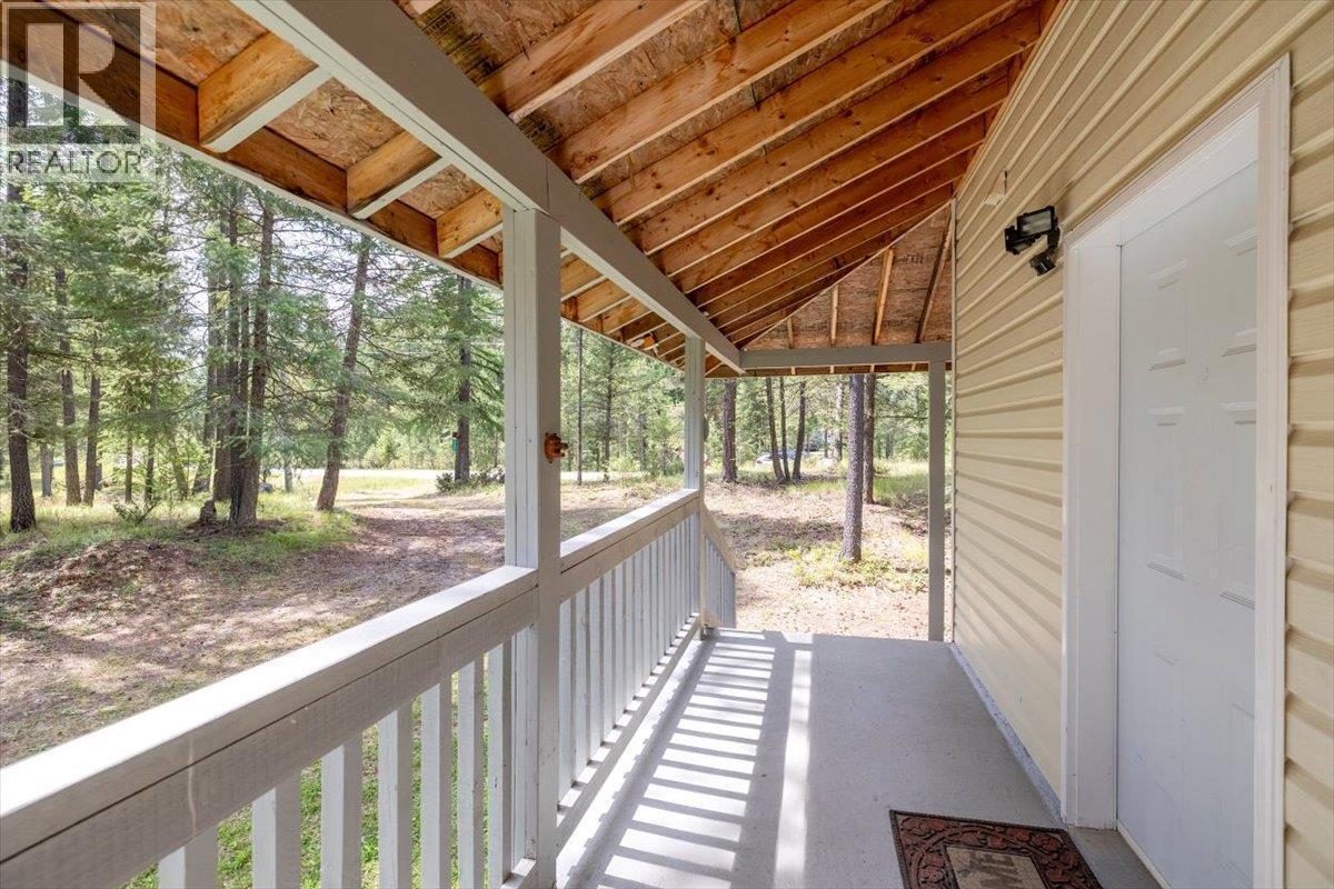 6660 Mclean Road, Jaffray, BC - Outdoor With Exterior