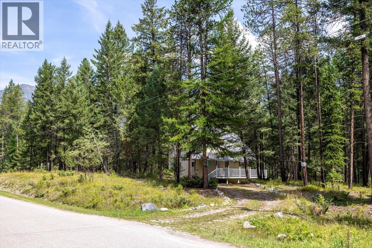 6660 Mclean Road, Jaffray, BC - Outdoor