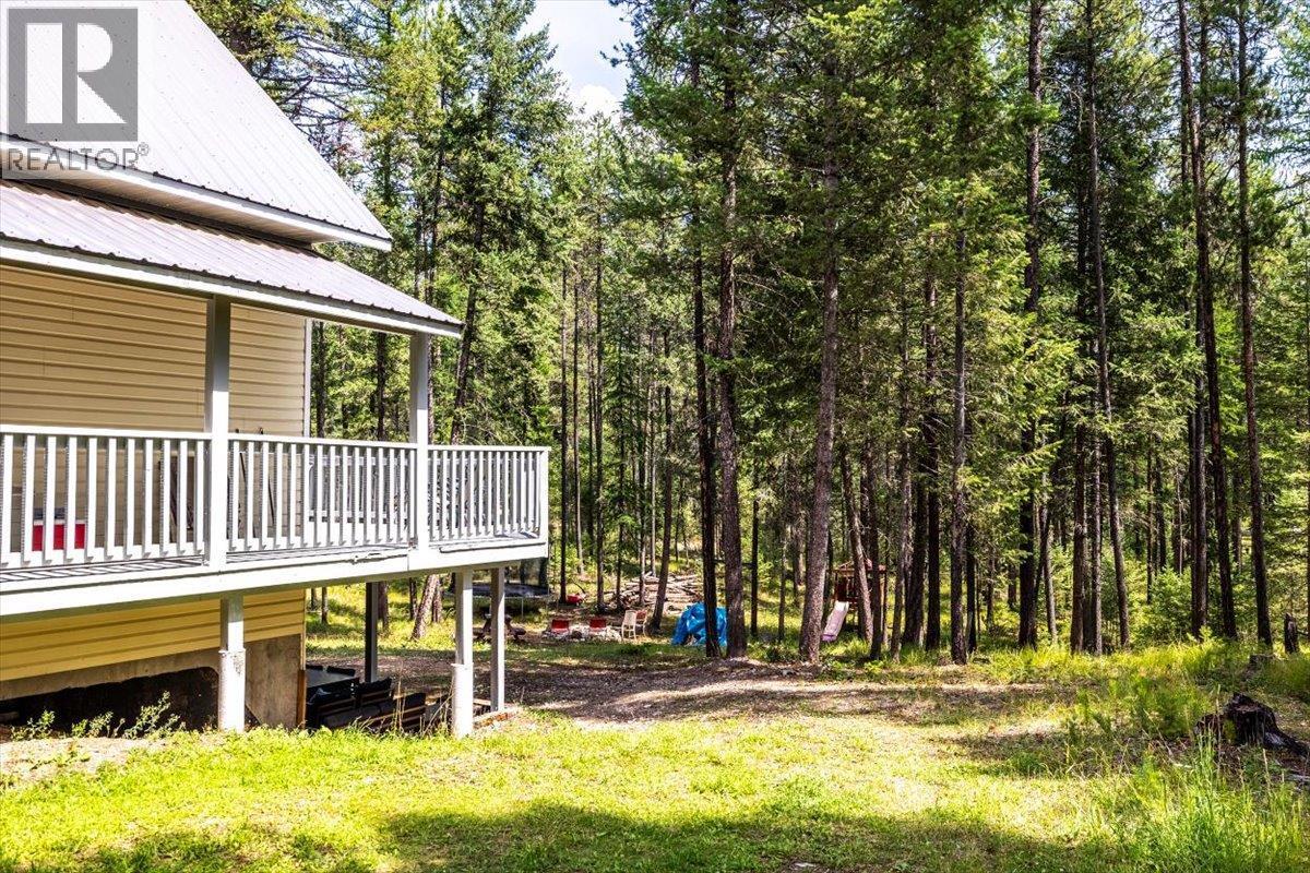 6660 Mclean Road, Jaffray, BC - Outdoor With Deck Patio Veranda