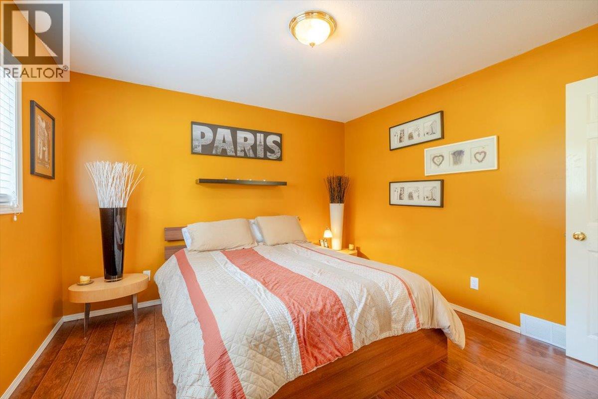 6660 Mclean Road, Jaffray, BC - Indoor Photo Showing Bedroom