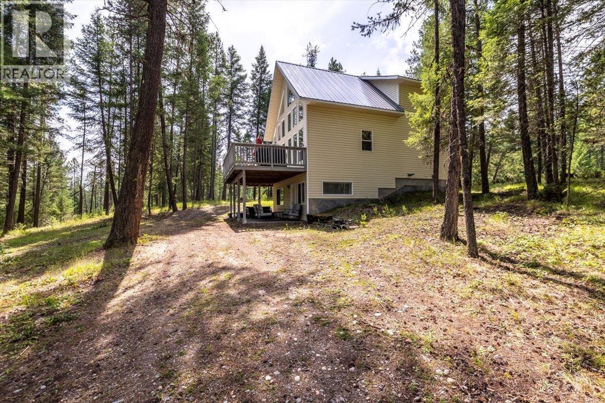 6660 Mclean Road, Jaffray, BC - Outdoor
