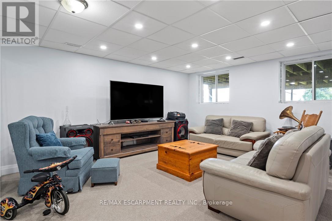 122 Bridge Crescent, Minto, ON - Indoor