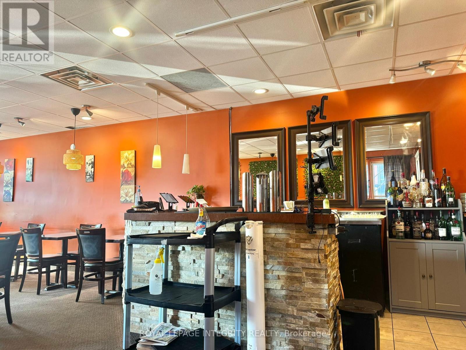 511 Bank Street, Ottawa, ON