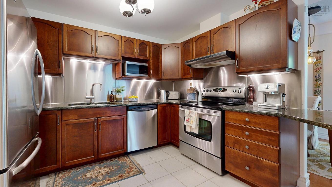 308 476 Main Street, Mahone Bay, NS