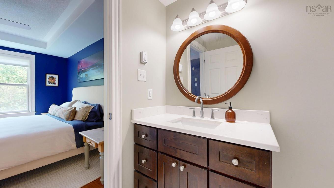 308 476 Main Street, Mahone Bay, NS