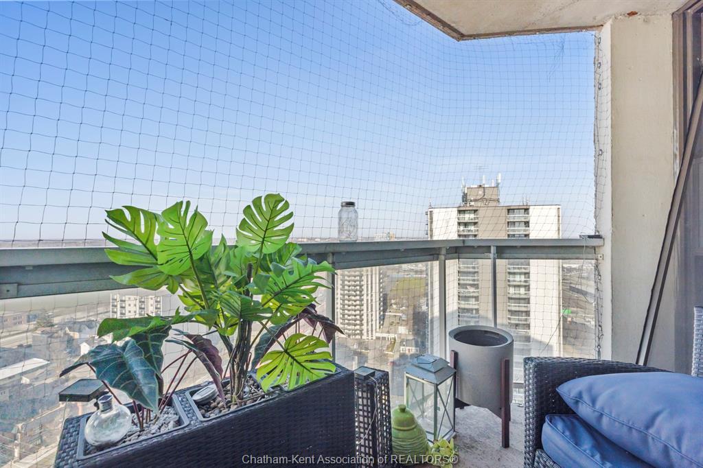 2403-323 Colborne Street, London, ON