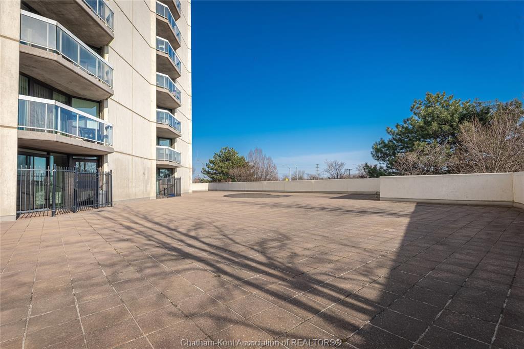 2403-323 Colborne Street, London, ON