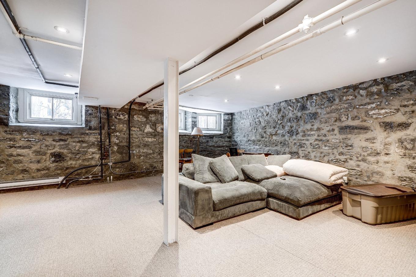 Salle familiale - 50 - 52 Av. Columbia, Westmount, QC - Indoor