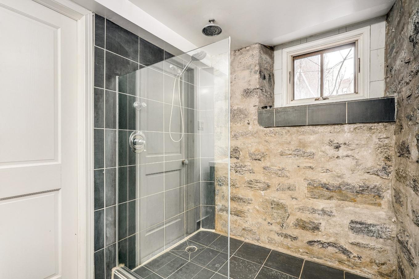 Salle de bains - 50 - 52 Av. Columbia, Westmount, QC - Indoor Photo Showing Bathroom