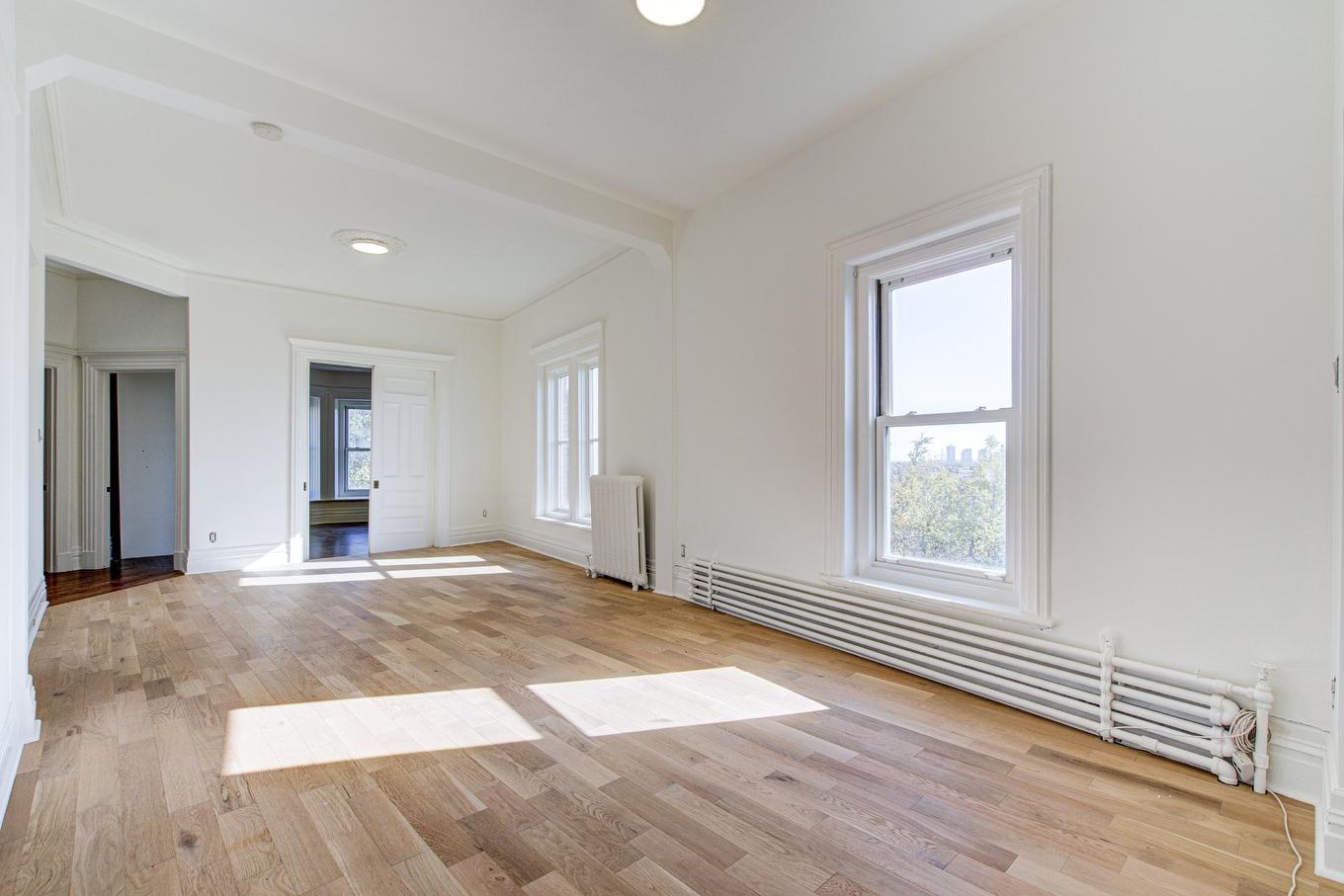 Salon - 50 - 52 Av. Columbia, Westmount, QC - Indoor Photo Showing Other Room