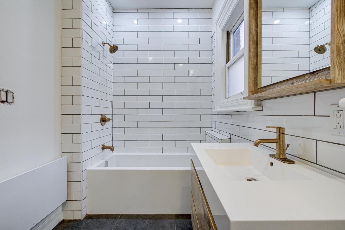 Salle de bains - 50 - 52 Av. Columbia, Westmount, QC - Indoor