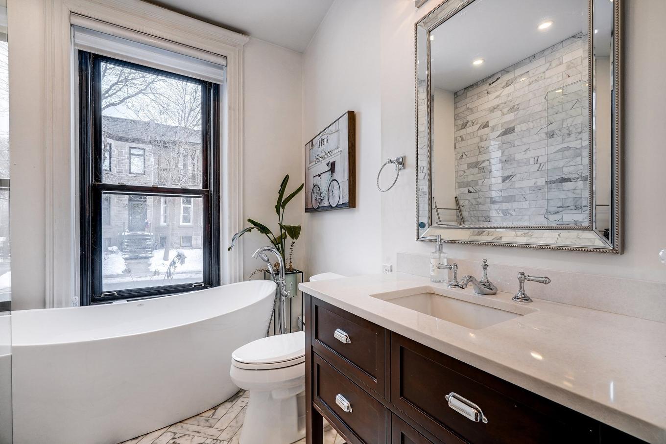 Salle de bains - 50 - 52 Av. Columbia, Westmount, QC - Indoor Photo Showing Bathroom