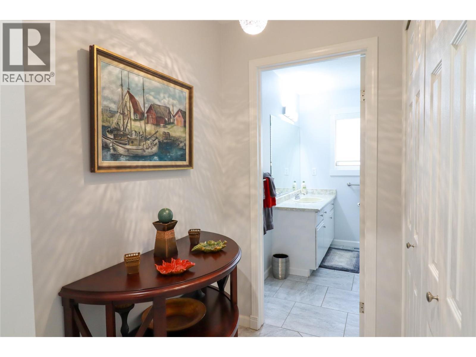 103 Eagle Drive, Kaleden, BC - Indoor