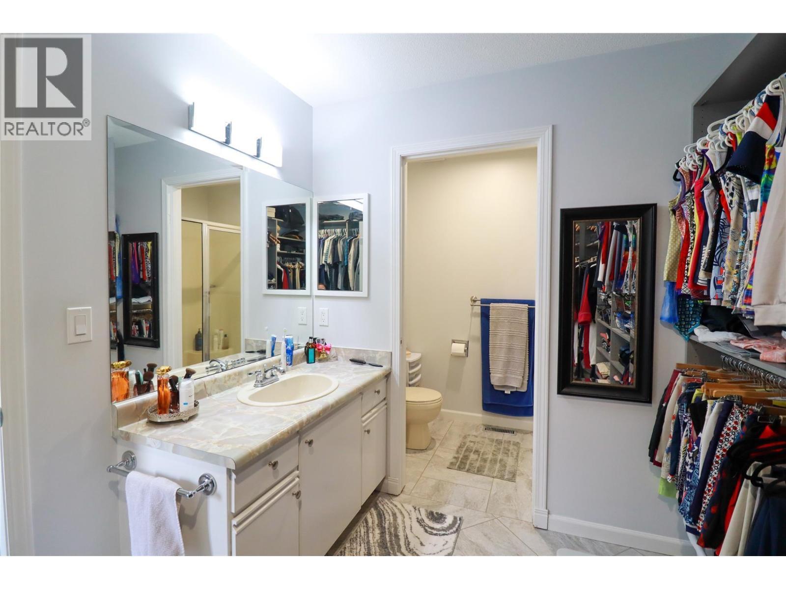 103 Eagle Drive, Kaleden, BC - Indoor Photo Showing Bathroom