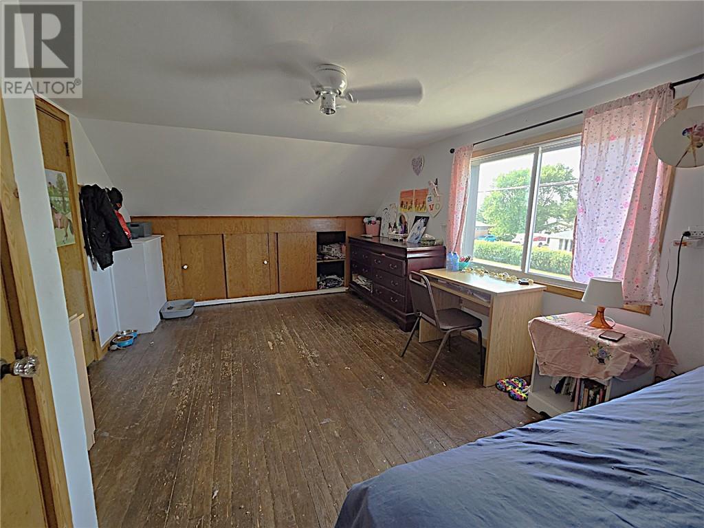 7 King Street, St. Charles, ON - Indoor Photo Showing Bedroom
