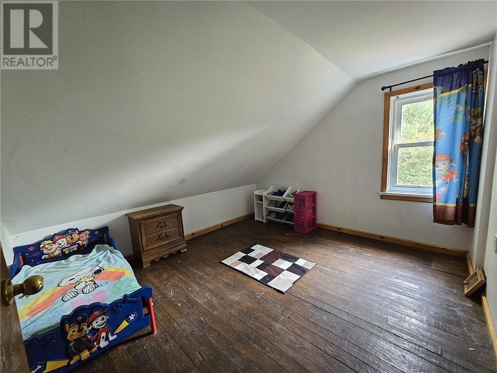 7 King Street, St. Charles, ON - Indoor