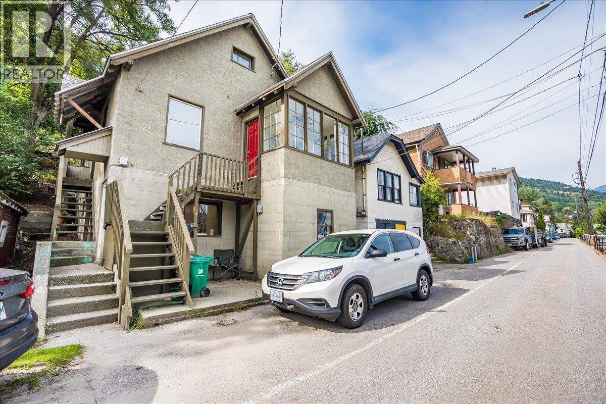 2126 Topping Street, Trail, BC - Outdoor