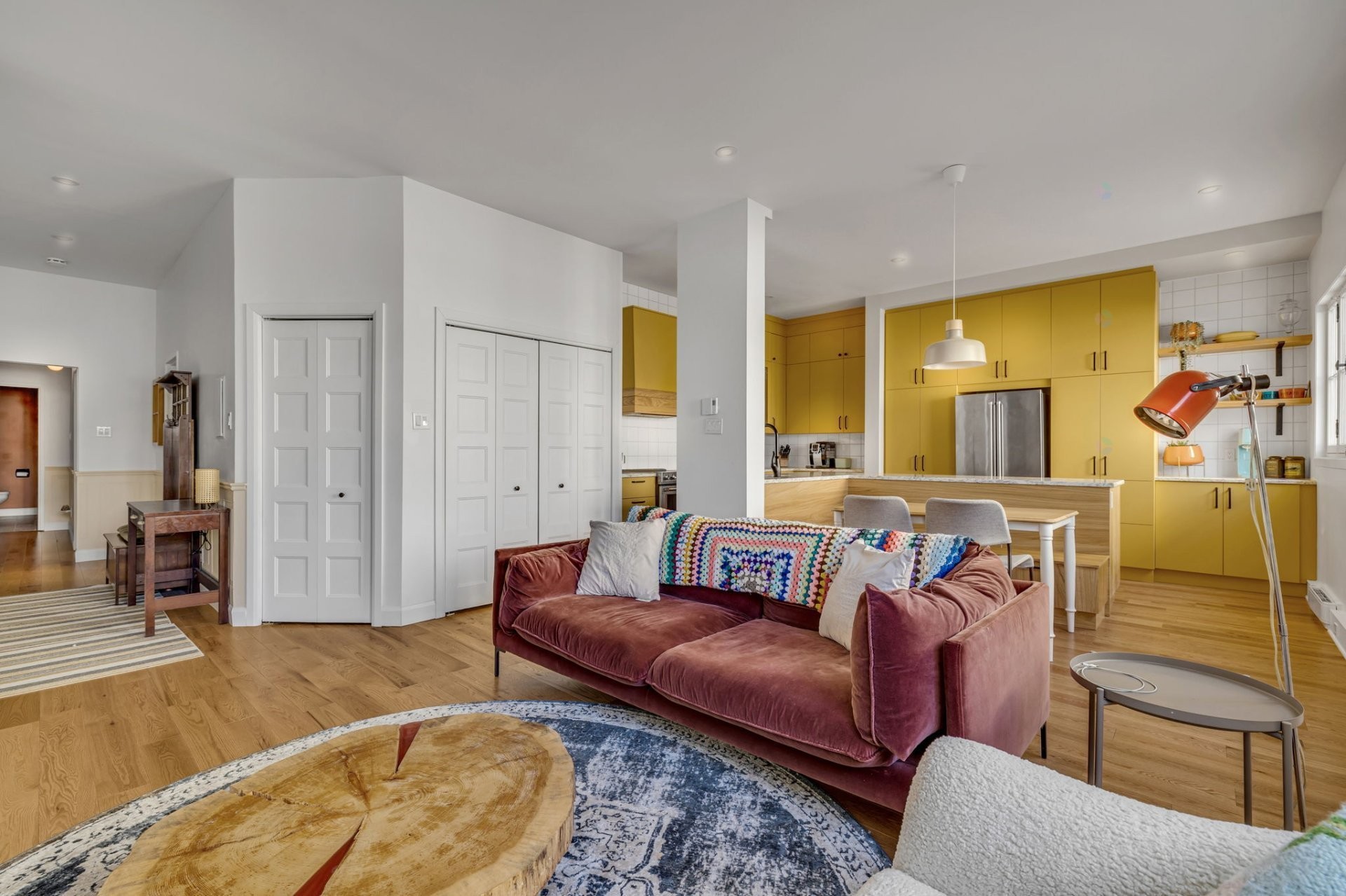 Salon - 303-43 Rue D'Auteuil, Québec (La Cité-Limoilou), QC - Indoor Photo Showing Living Room