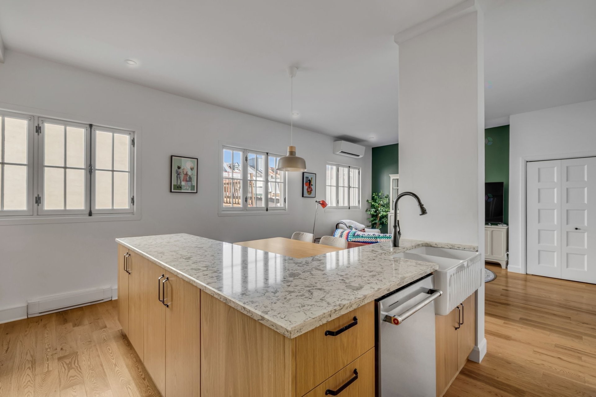 Cuisine - 303-43 Rue D'Auteuil, Québec (La Cité-Limoilou), QC - Indoor Photo Showing Kitchen