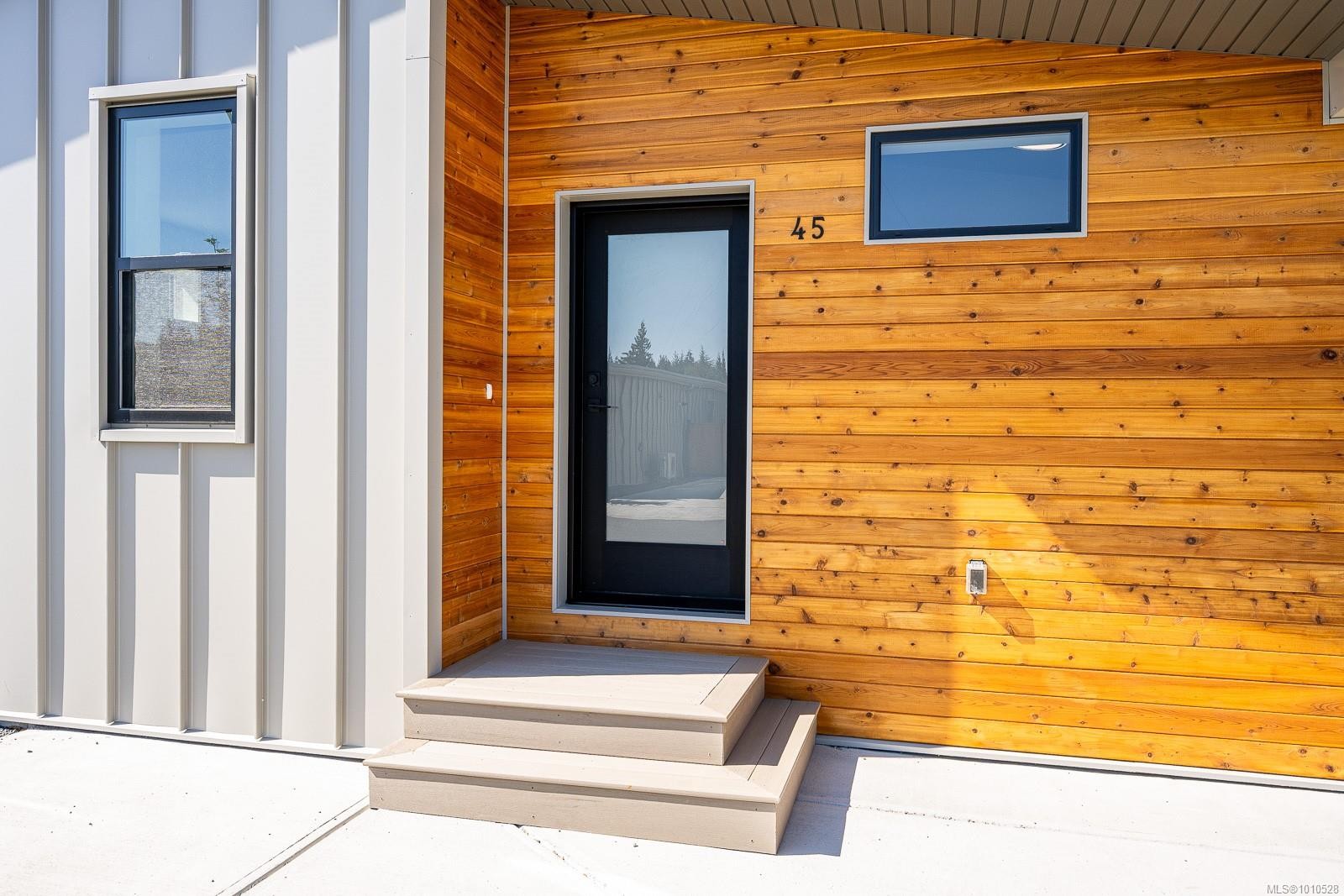 45-3025 Royston Rd, Cumberland, BC