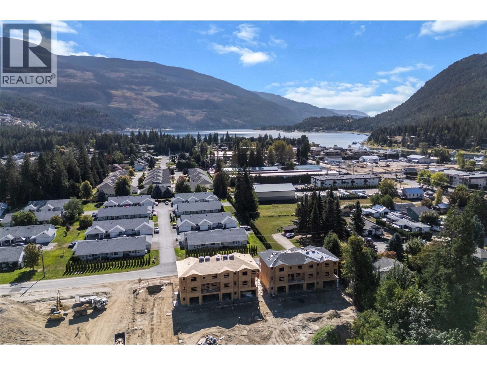 OCT 1 2025 UPDATE - 222 Temple Street Unit# 3, Sicamous, BC - Outdoor With View