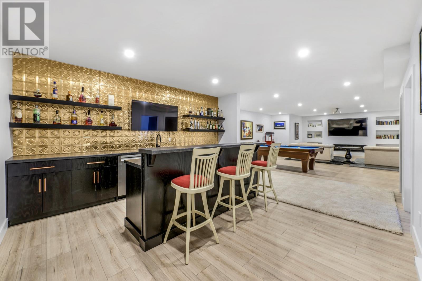 46 Middle Ledge Drive, Logy Bay, NL - Indoor