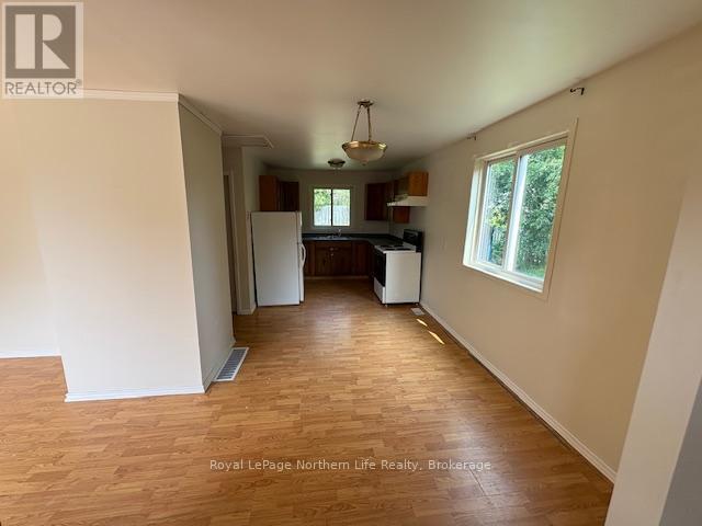 24-26 Spruce Drive, Temagami, ON - Indoor