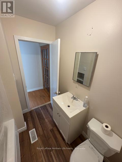 24-26 Spruce Drive, Temagami, ON - Indoor Photo Showing Bathroom