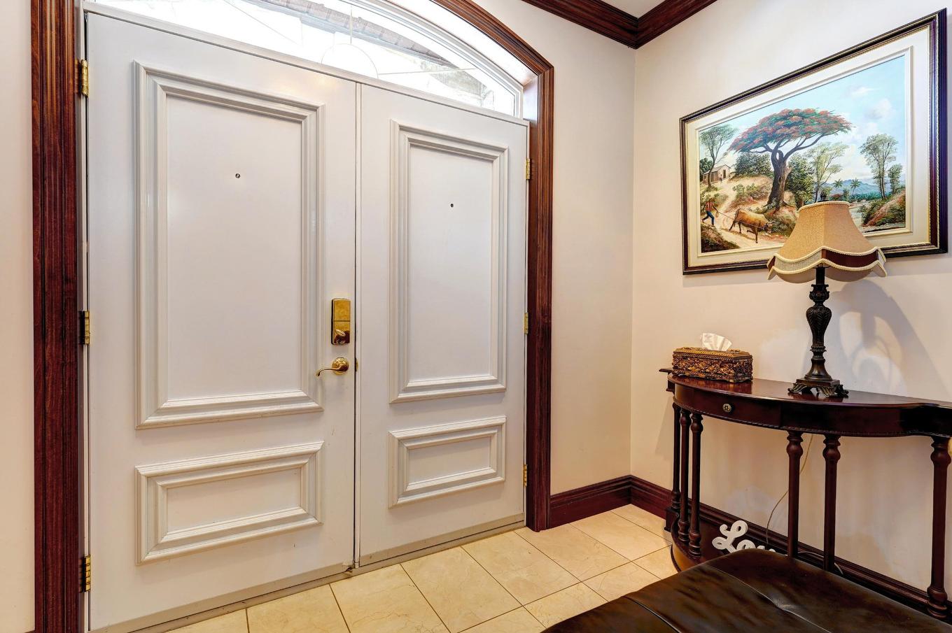 Hall d'entrée/Vestibule - 6002 Rue Portelance, Laval (Auteuil), QC - Indoor Photo Showing Other Room