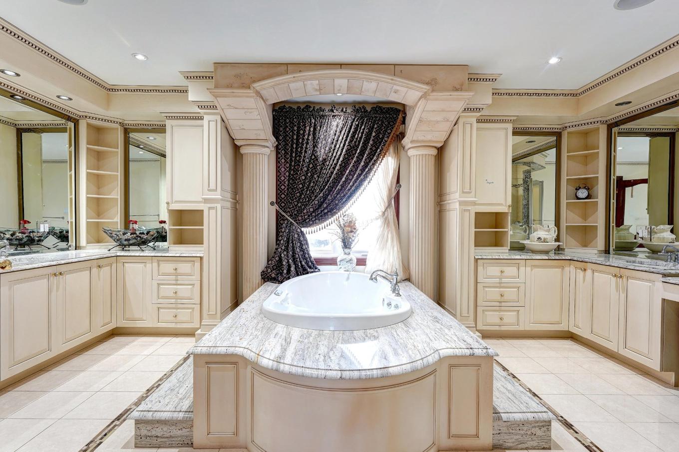 Salle de bains attenante à la CCP - 6002 Rue Portelance, Laval (Auteuil), QC - Indoor Photo Showing Bathroom