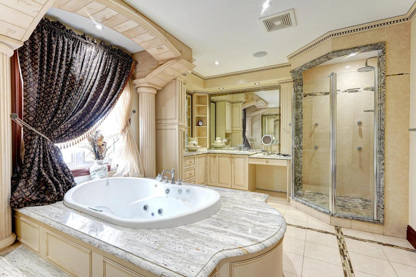 Salle de bains attenante à la CCP - 6002 Rue Portelance, Laval (Auteuil), QC - Indoor Photo Showing Bathroom