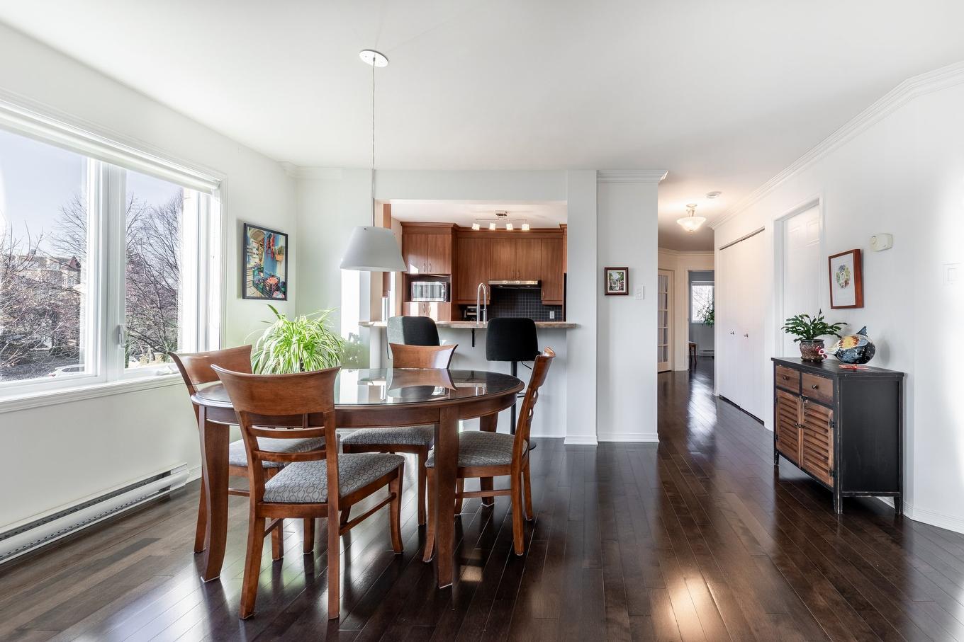 Salle à manger - 9-501 Rue Des Tilleuls, Saint-Bruno-De-Montarville, QC - Indoor Photo Showing Dining Room