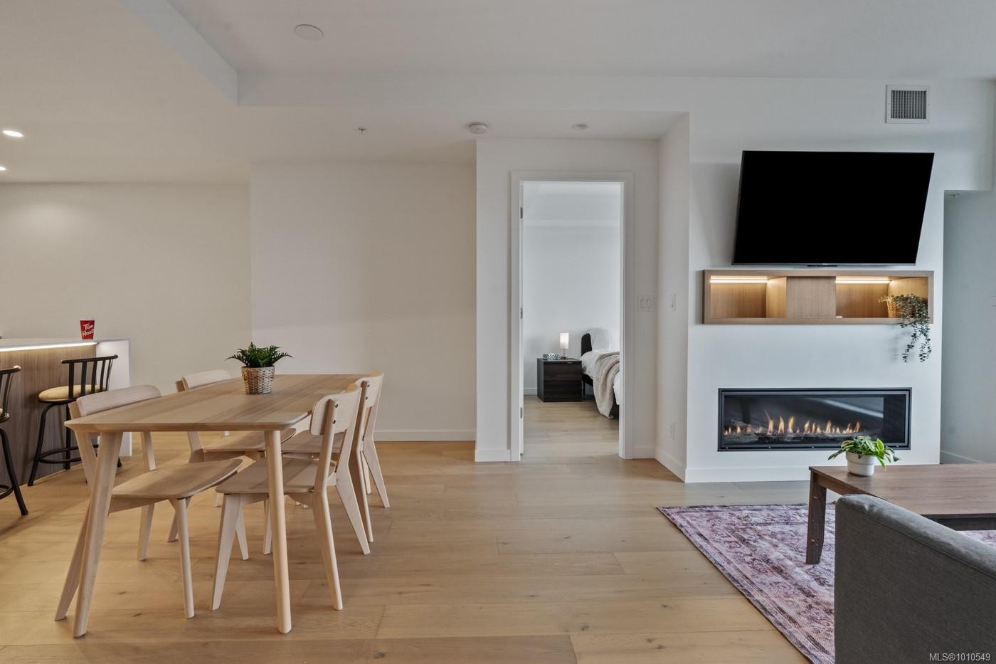 1012-2000 Hannington Rd, Langford, BC - Indoor With Fireplace