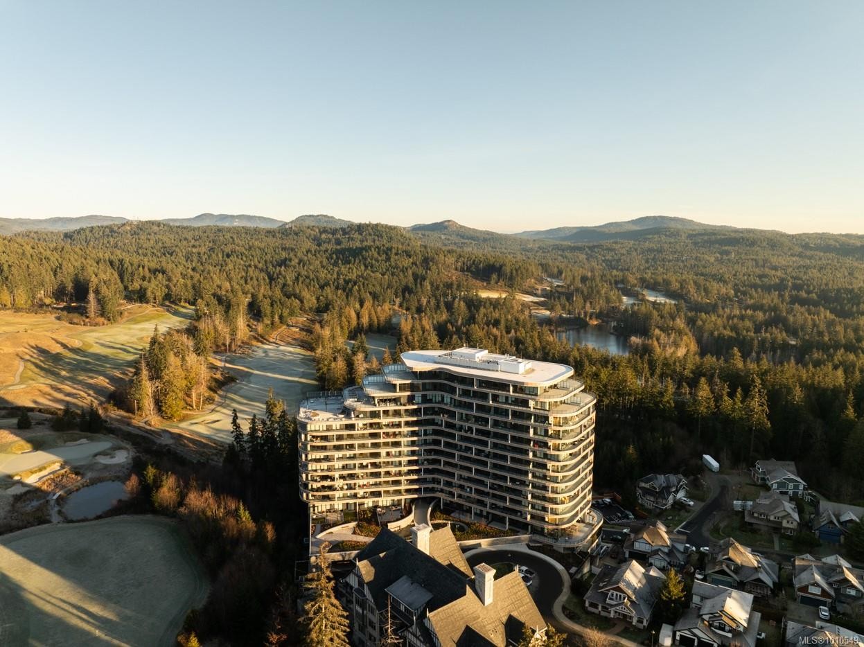1012-2000 Hannington Rd, Langford, BC - Outdoor With View