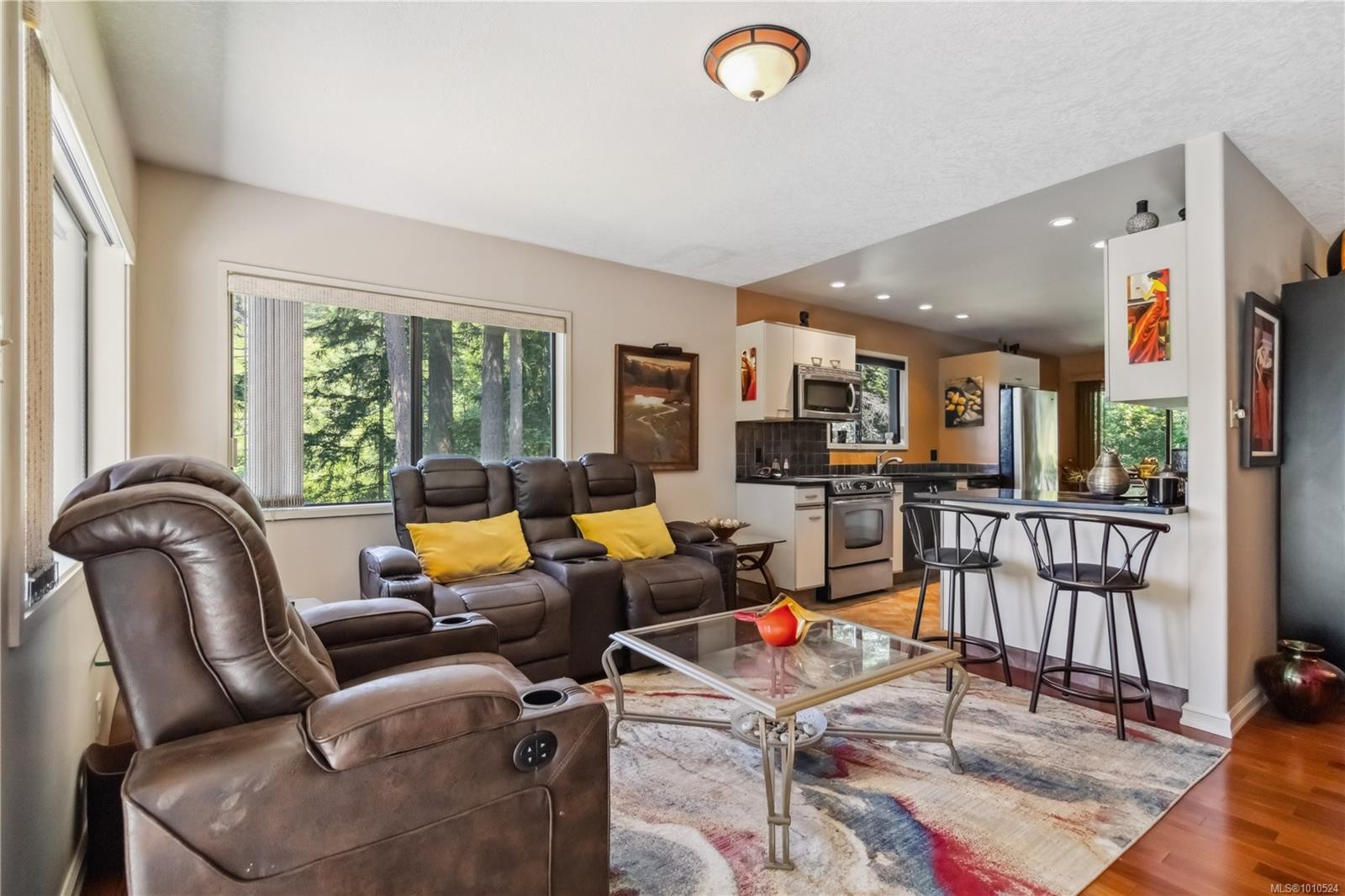 1-981 Fir Tree Glen, Saanich, BC