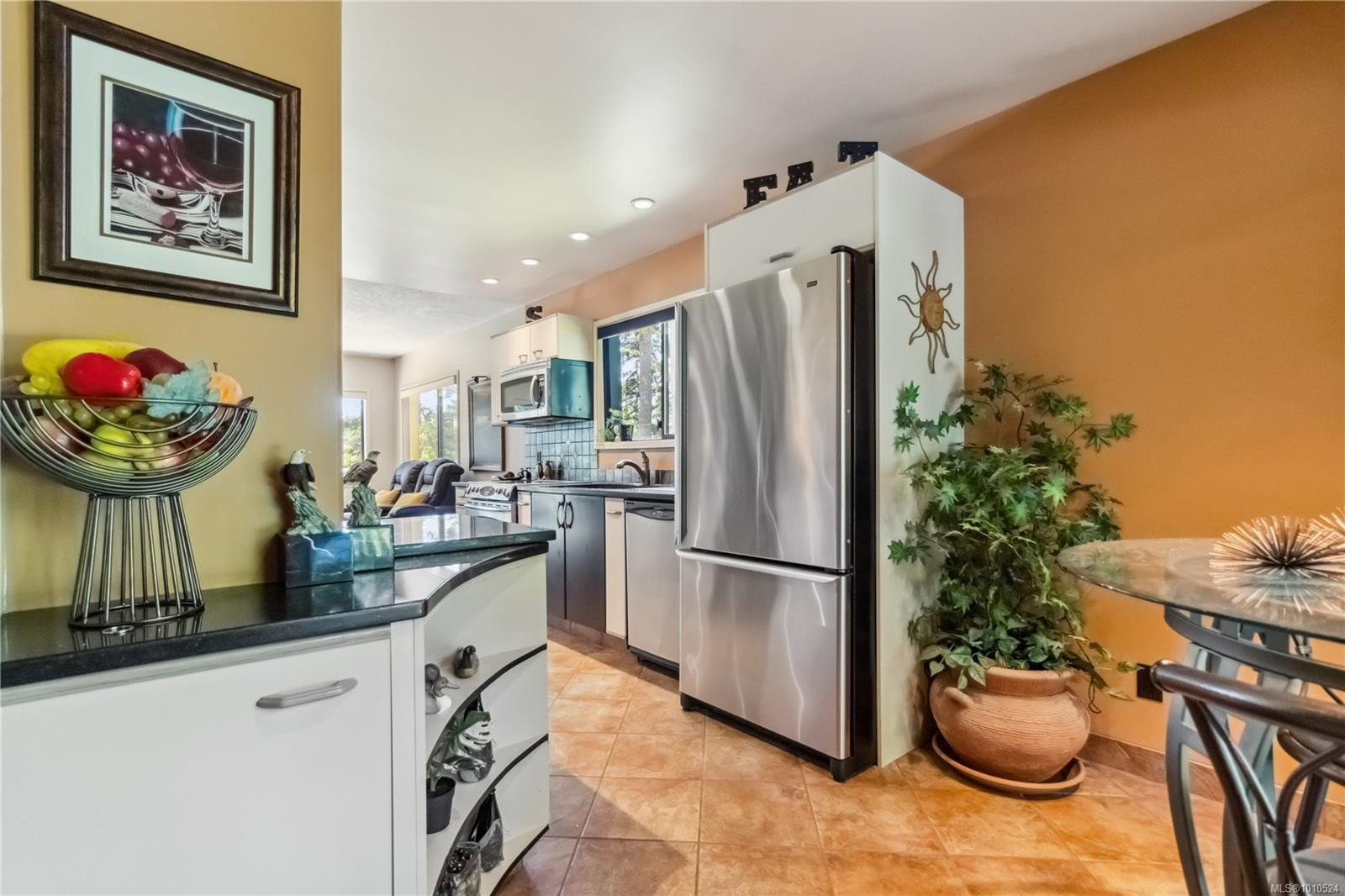 1-981 Fir Tree Glen, Saanich, BC